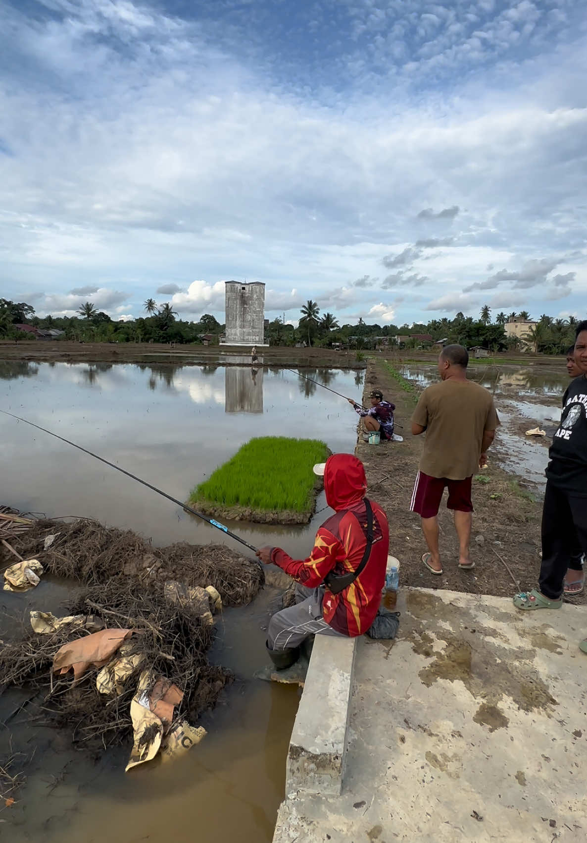 Sebulan Lagi Ganalan iwaknya disini… Lokasi parak haja lwan Kota Tanjung.