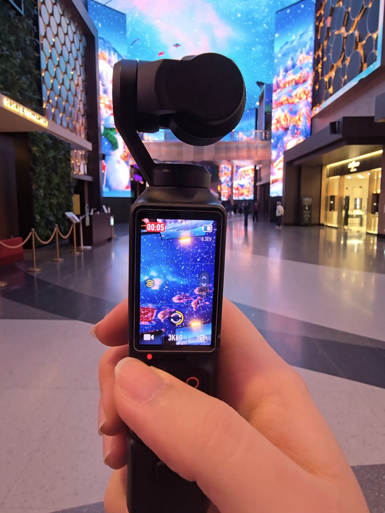 Happy holidays! 🎄✨ Have you spotted Santa yet? 🎅🌟 Capture the festive magic with Osmo Pocket 3! 📸 🎥: IG/raegu9 #OsmoPocket3 #videography #Holiday #Santa #FestiveVibes #FYP