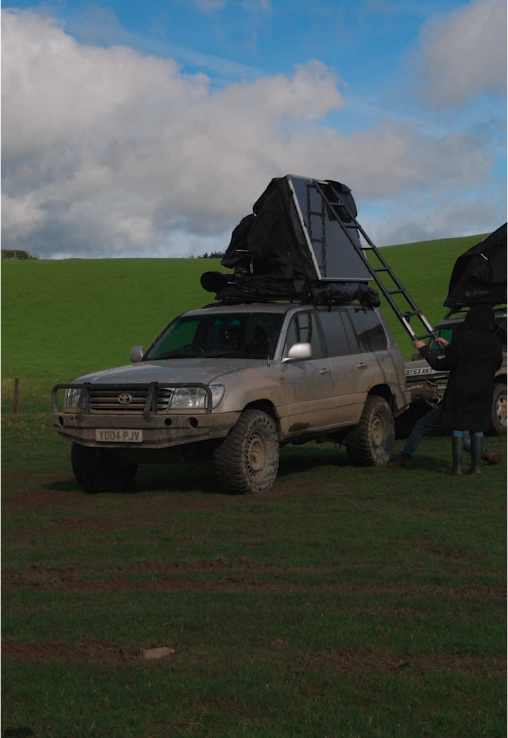 Pressure is for tyres 🛞 #latitudetents #rooftent #camping #landrover #defender #offroad #offroading #overland #overlanding #4x4 #4x4offroad #landroverdefender #discovery #defender90 #defender110  #landroverdiscovery #discovery2 #td5 #jeep #wrangler #jeepwrangler #jeeprubicon #rubicon #landcruiser #toyota #jimny #suzukijimny 