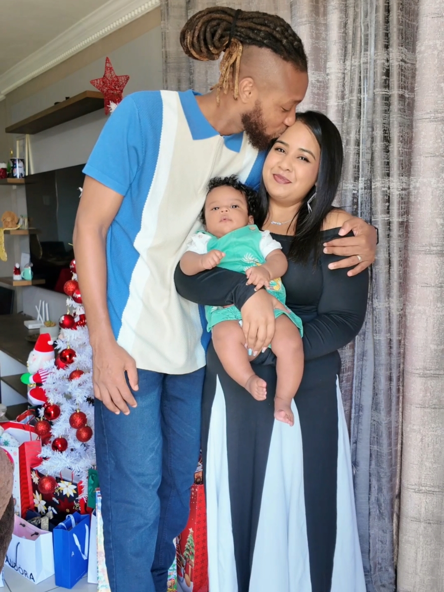 Merry Christmas from The Hammonds🎄🎅❤️✨️ #fypシ゚ #kiaramandiri #couplegoals #interraciallove #married #inlove #queentreatment #christmas #family #momlife #babyboy ##boymom 