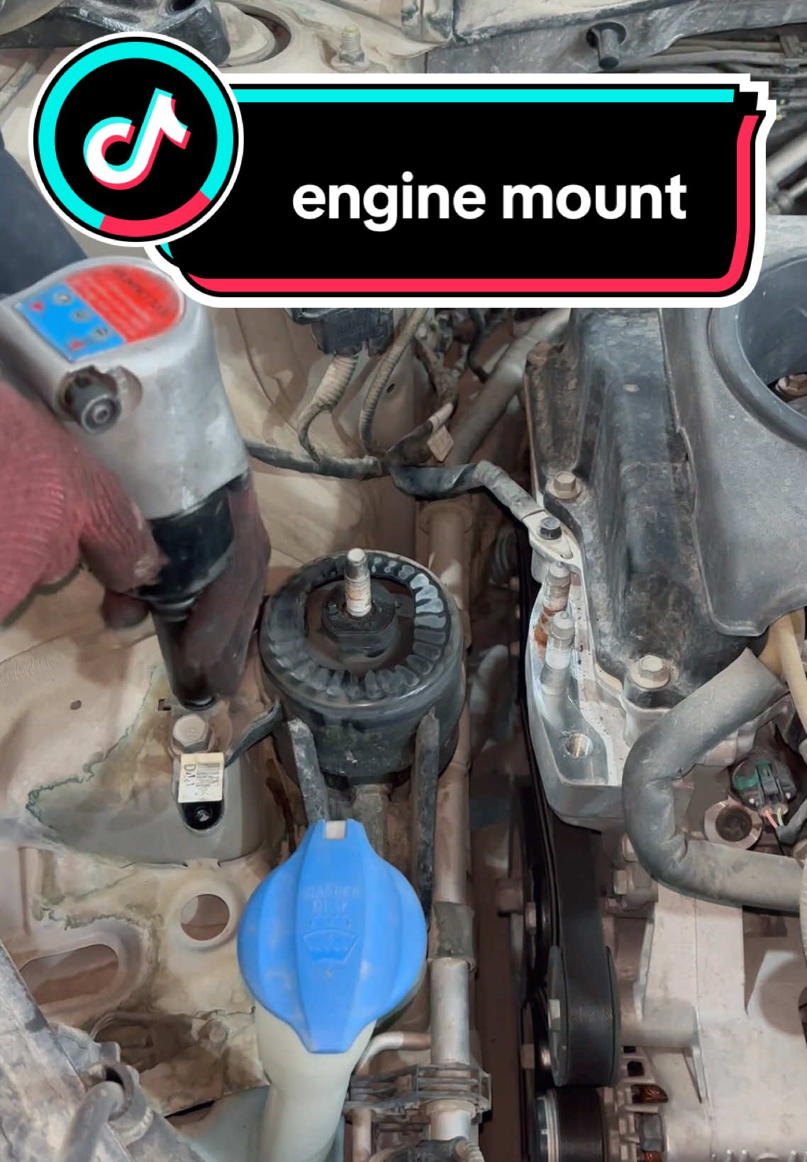 engine vibration problem replace mount #mechanic #motivation #automotive #carsoftiktok #ideas #fyp 