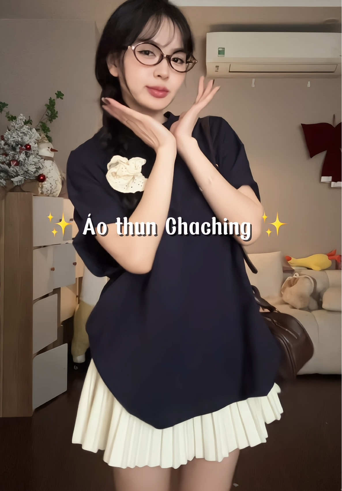 Xinh xỉuuu 😝 #chaching #wearyourluck #onegr #aobasicchaching #xuhuong #foryou #viral #tryon #outfit