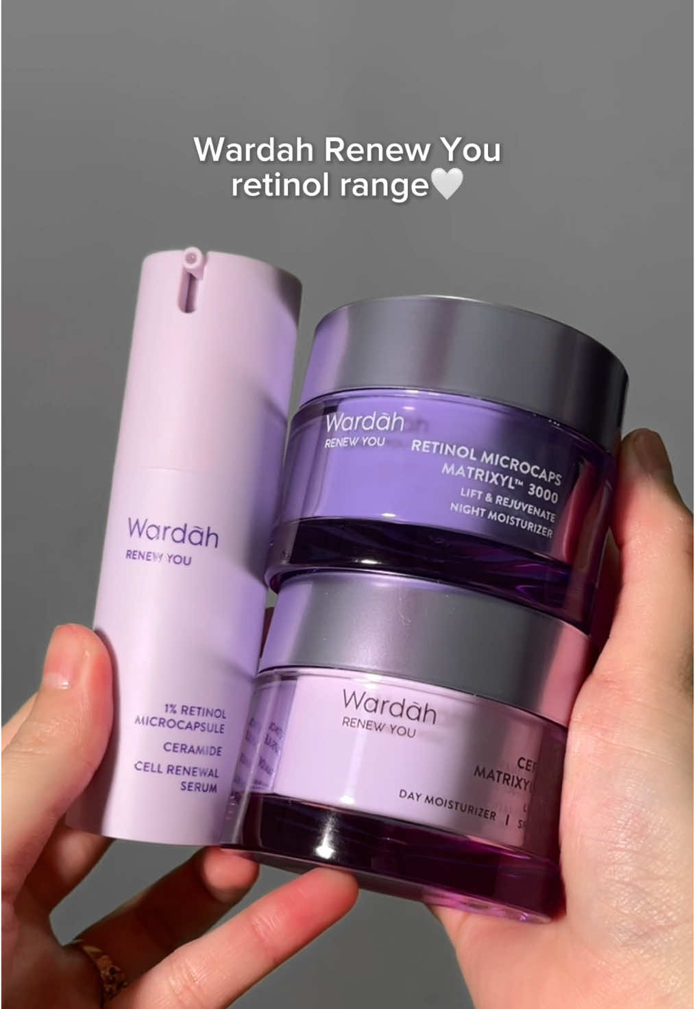 Wardah Renew You ada formula gentle + ceramide untuk bantu skin barrier kuat & kulit kekal hydrated. Bye-bye fine lines, hello glowing skin! 💜  @Wardah Malaysia Store  #wardahrenewyou #wardahretinol