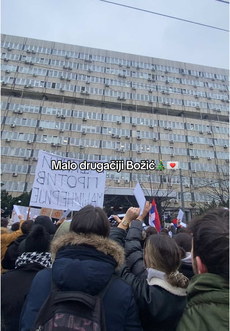 Samo što mi ne odlazimo dok se zahtevi ne ispune, Zago!! 🤝🏻  #studentskeblokde #blokada #univerzitetubeogradu #zagorkadolovac #visejavnotuzilastvo #studentskizahtevi #sviublokade 