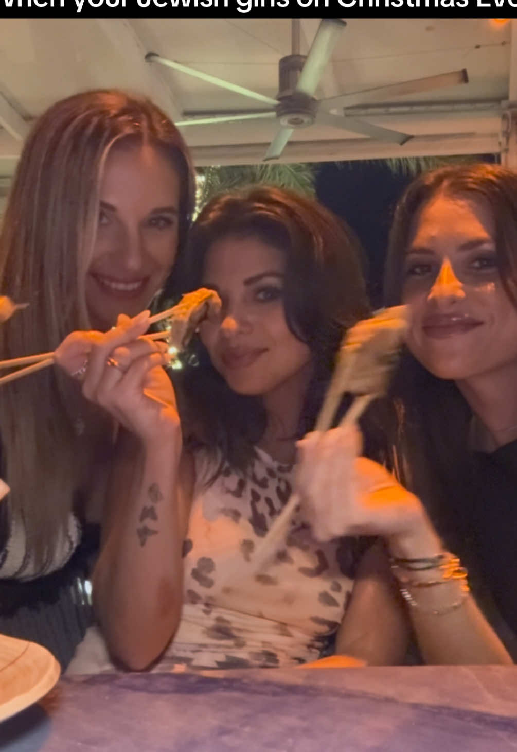 POV: your Jewish girlies on Christmas Eve and your family is in Jersey 🎄🕎 #christmaseve #lasolas #takato #traditions #besties #lylas #fortlauderdalebeach @britt 