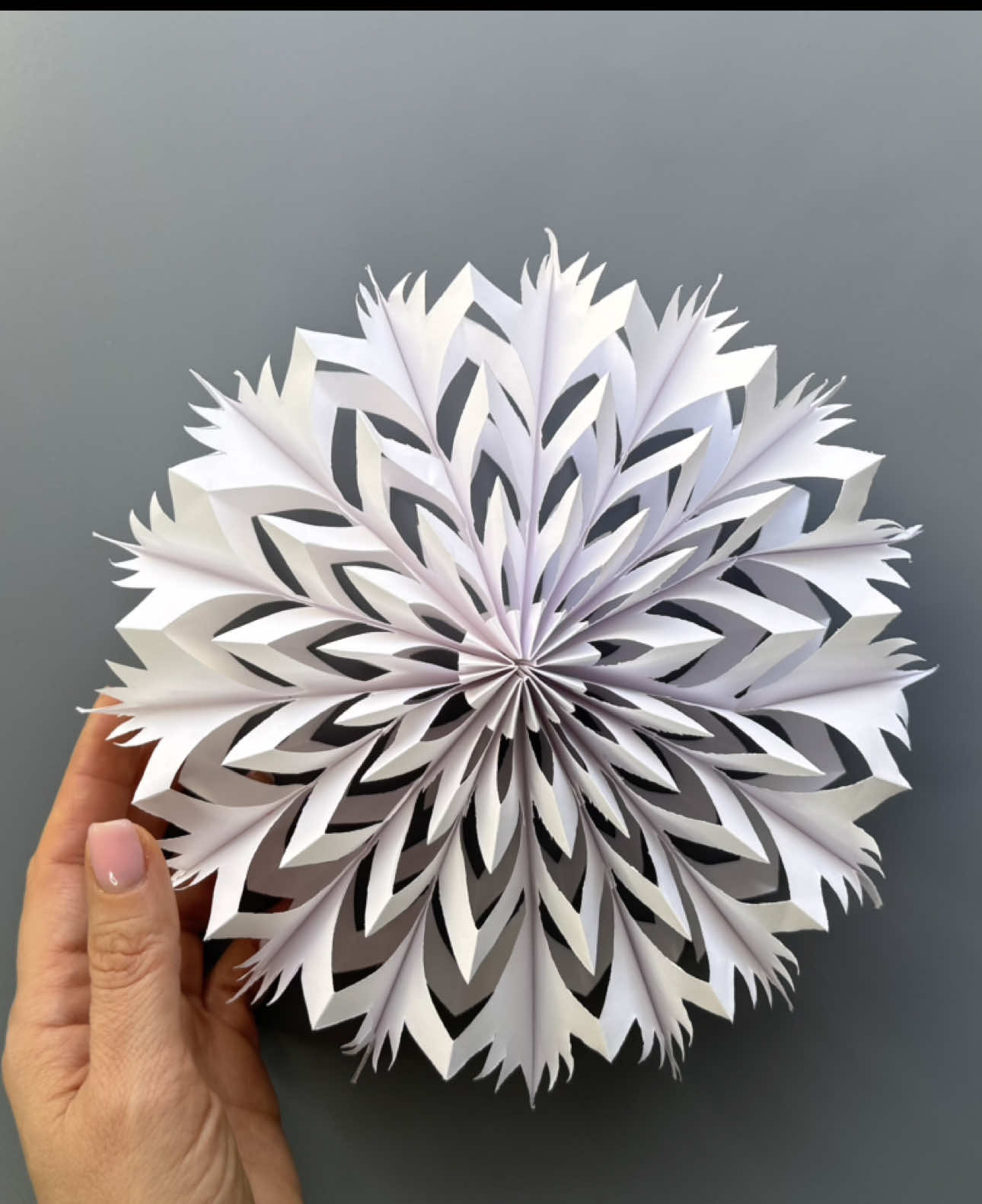 3D Amazing Snowflake paper❄️ #DIY #christmas #howtomake #snowflakes #papersnowflakes #craft #3dsnowflake