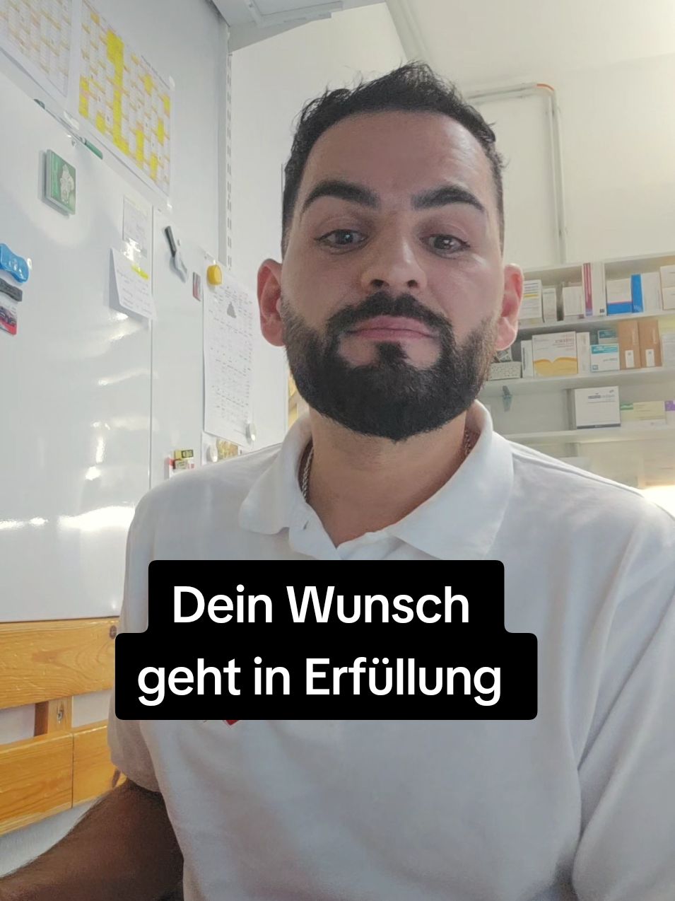 Antwort auf @enfant_terriiible Dein #Wunsch geht in Erfüllung 🙂👍 #Gesundheit #comedy #funny #lustig #Apotheke #health #pharmacy #pharmacist #work #arbeit #fyp #fürdich #viral #ukulele #sing #singing 