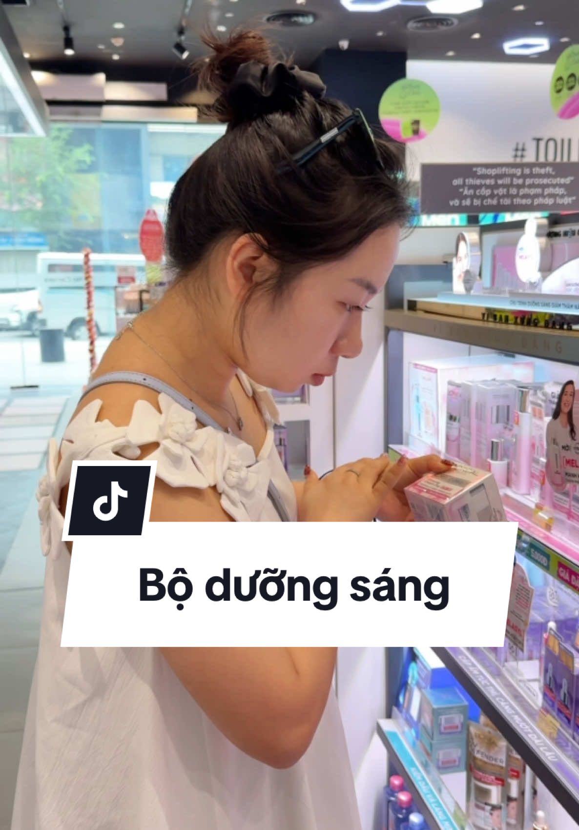 Thực sự nhìn thôi là đã thuyết phục rồi #LearnOnTikTok #goclamdep #reviewlamdep #xuhuong #serummelasylhong #lorealparis 