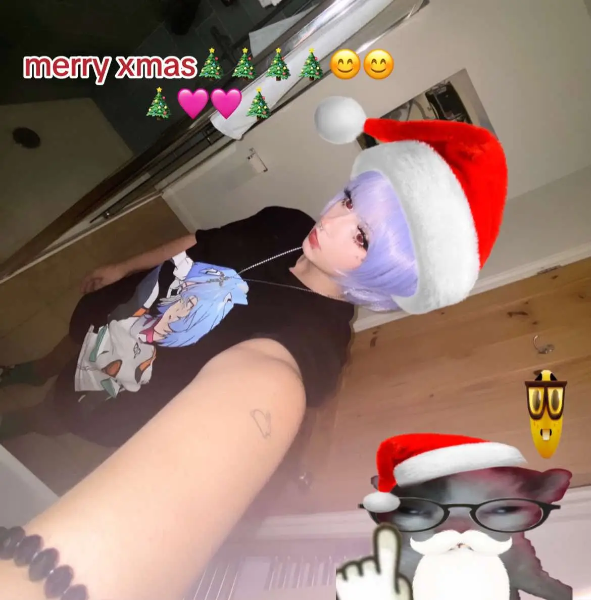 too ill to cosplay so i make montage merry christsmsususy everyone what did santa bring u! love my frienbds  @violet @mack @tracy💗  yay😊