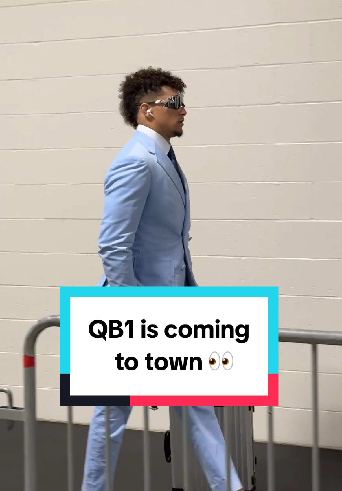 Baby blue Christmas ❄️ #chiefs #nfl #patrickmahomes #nflgameday 