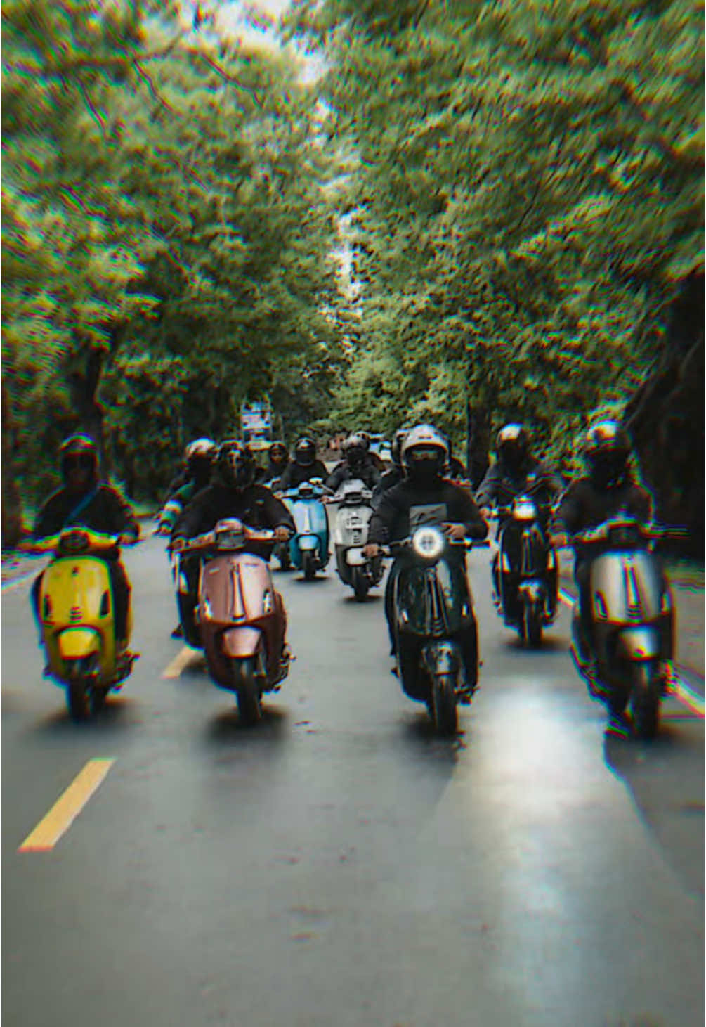 1/2 Bali w/ @Aneka Jajanan Pasar ᭒᭐᭑᭙  #scootsmarket #orionscoot #gendokracing 