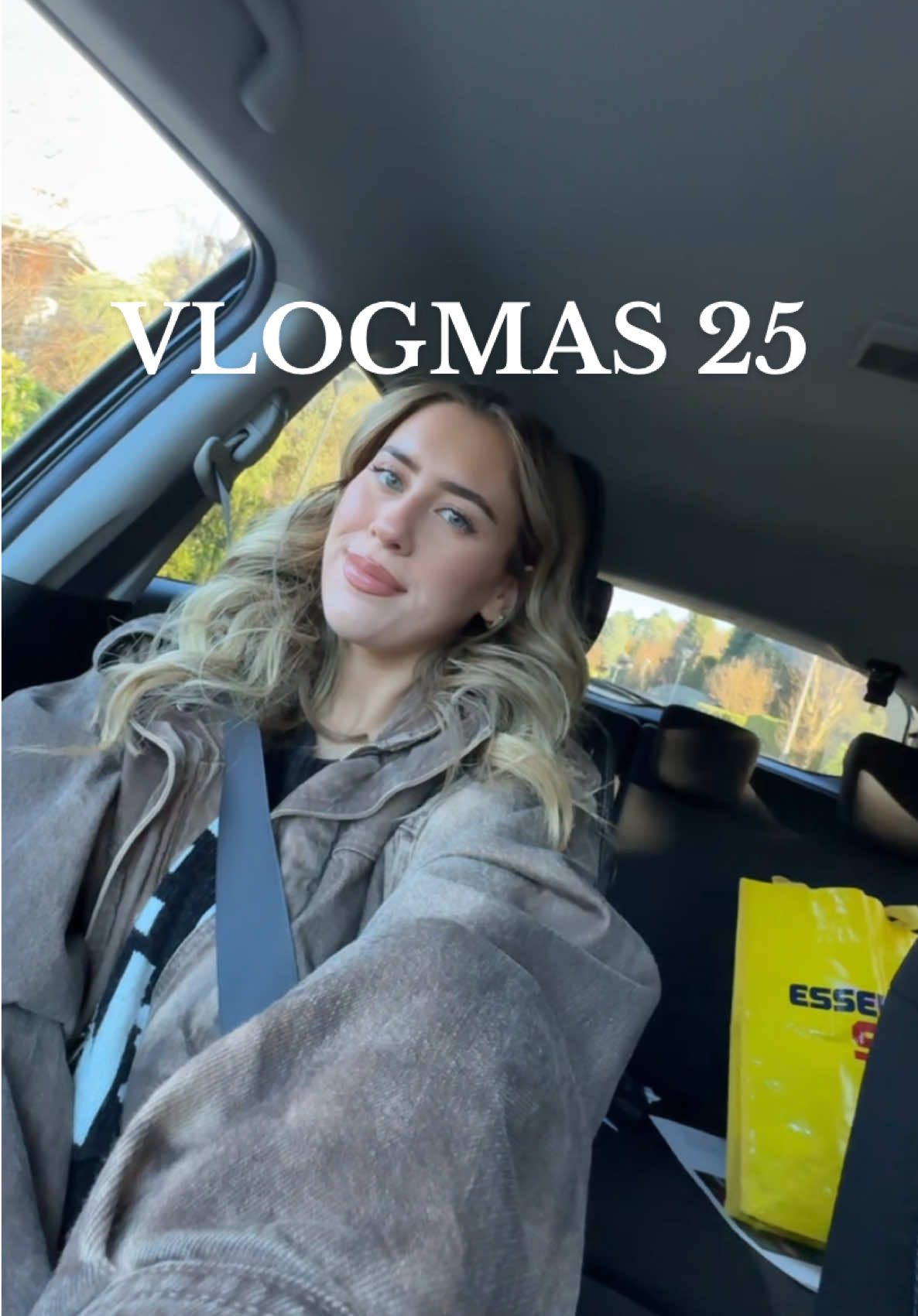 VLOGMAS DAY 25 ecco come ho passato la vigilia di natale 🎄✨ e DOMANI vi pubblico anche il vlogmas del giorno di natale ♥️ intanto però vi auguro BUON NATALE! spero davvero che questi vlogmas vi siano piaciuti 💌 #Vlogmas #cleotoms #cleovlogs #natale #xmas #Vlog #christmas #countdown #countdowntochristmas #vlogdiunagiornata #adayinmylife 