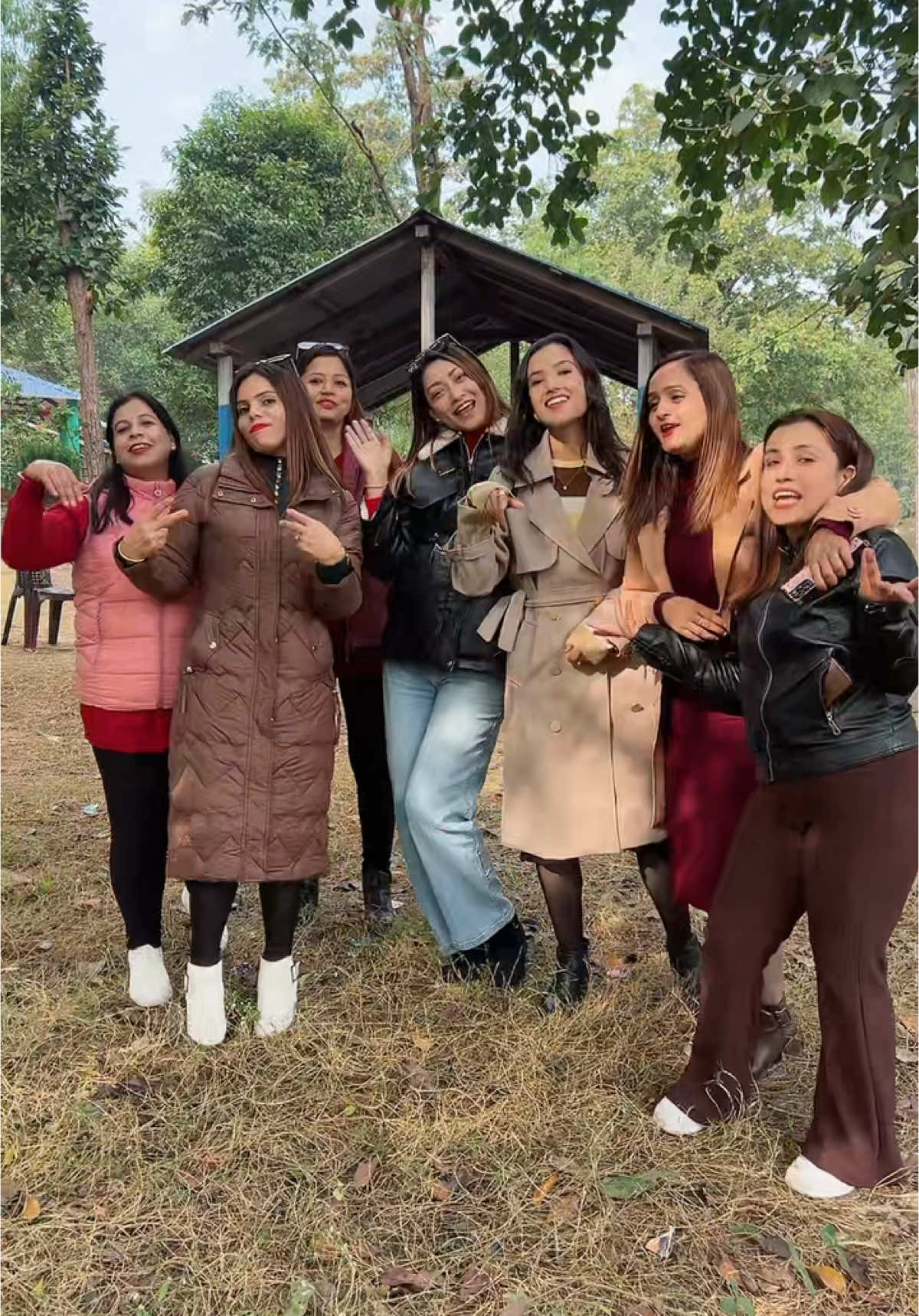 Apna Har Din aise Jiyo🥰❤️ #picnicday #christmasspecial #gajaditaal #funday #usgirls #ramailo #trendingsong #hindisong #tiktoknepal #keepsupporting #goviralgo #btlmuser #goviralgo #foryoupage #foryou #fyp @Niru Aryal❤️ @Bidhya lamsal @Krishna Pandey @Saraswati Poudel 