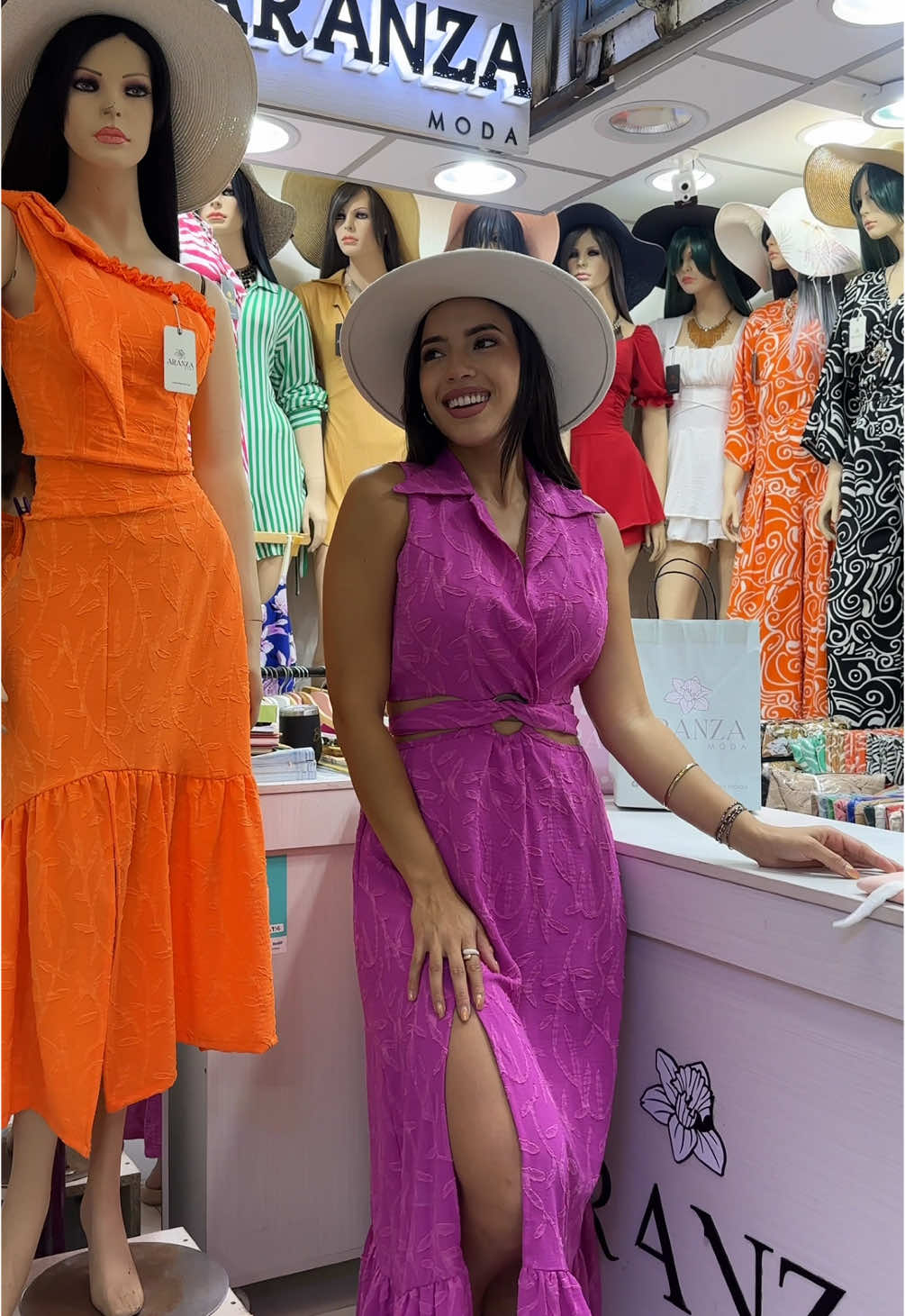 Este color está muy en tendencia💜💜💜 compra el tuyo y luce espectacular este verano ☑️SOMOS MAYORISTAS & FABRICANTES #humor #limaperu🇵🇪 #emprendedor #galeriasantalucia #paratiiiiiiiiiiiiiiiiiiiiiiiiiiiiiii #aranzamoda #ropaparadama 