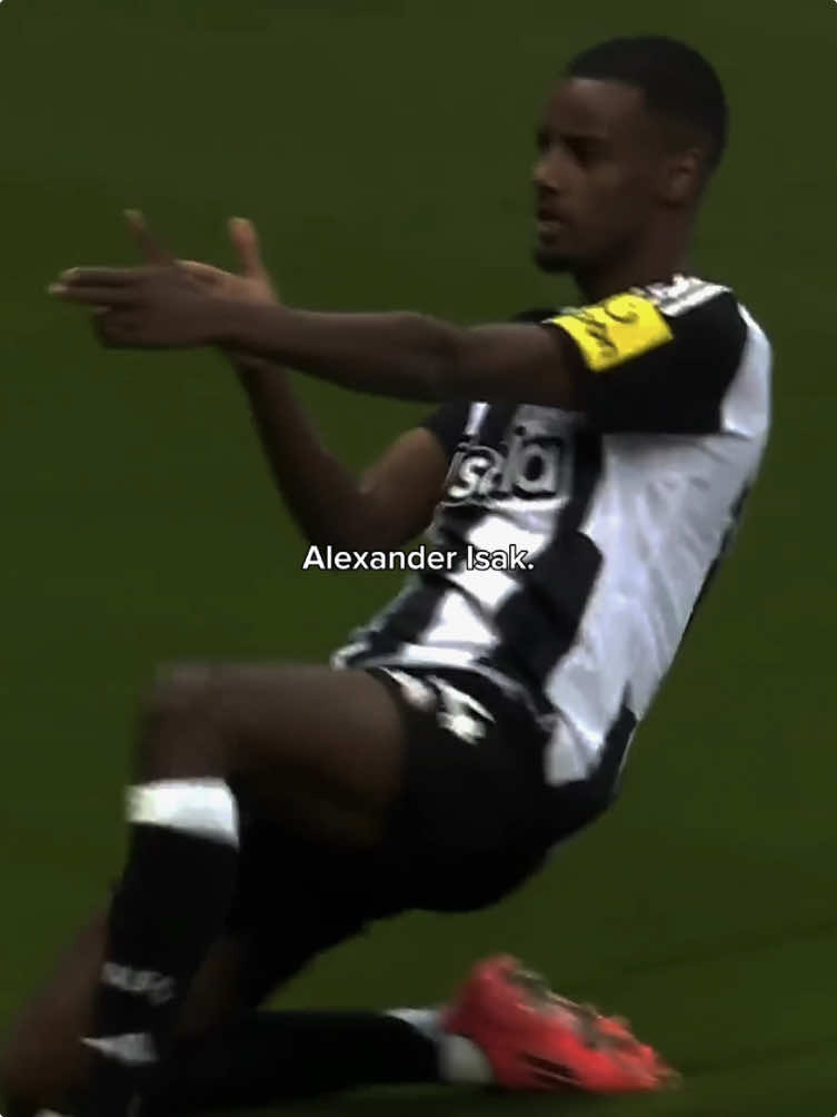 Crazy baller🥶🇸🇪|#isak #alexanderisak #newcastle #footballtiktok #edit #foryou #fy #goviral 