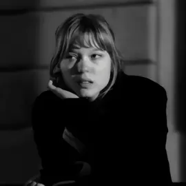 انسرق مني الامان.!! #leaseydoux