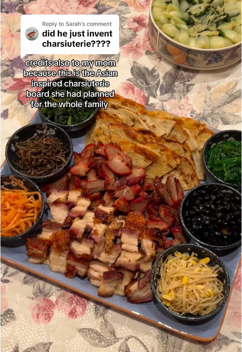 Replying to @Sarah ft. char siu, crispy pork belly, scallion pancakes, and an assortment of banchan (+ hoisin for dipping somewhere on the side) #asianfood #charcuterie #charcuterieboard #charsiu #porkbelly #banchan #fusion #asianfamily #yum #homefortheholidays 