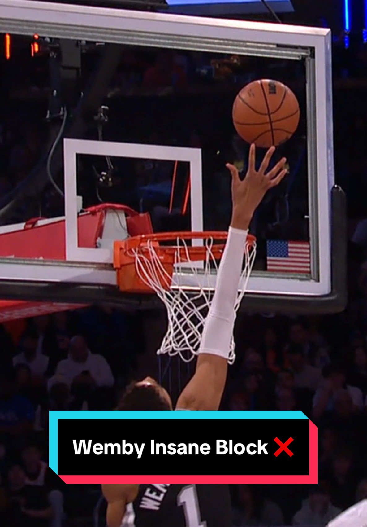 What a block by #VictorWembanyama #wemby #NBA #basketball #NBAHighlights 