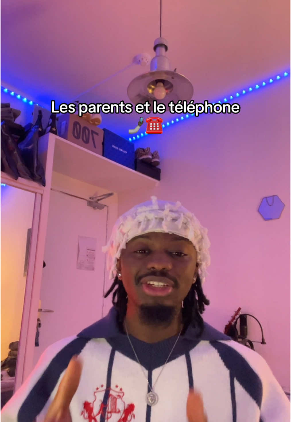 Tous ça c’est à cause du téléphone 🤳🏿