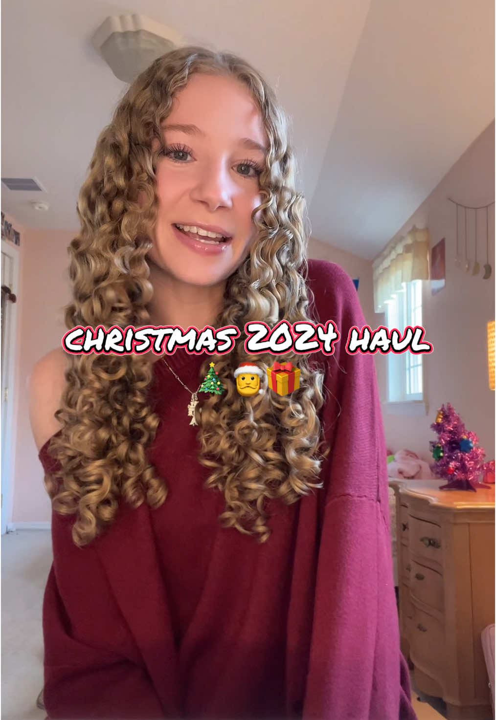 christmas 2024 haul! ❤️🎄💚#christmashaul #christmashaul2024 #christmas #curlyhair #curlroutine #stylingcurlyhair #scrunchoutmycrunch #foryoupage #fyp #curlyhairroutine #collegestudent #fashionstudent #fashioninstituteoftechnology #curlyhairtutorial #runner #collegeathlete 