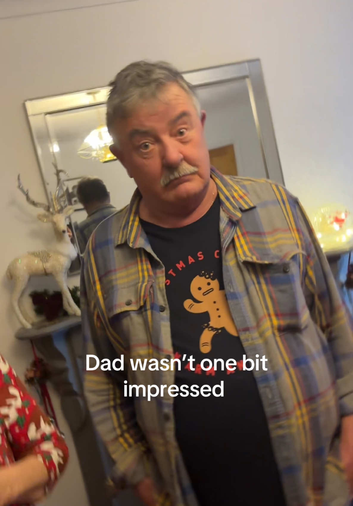 I think he just wanted to show off his T-shirt 😭😂 #irishtiktok #irishdad #irishmam #irishchristmas 