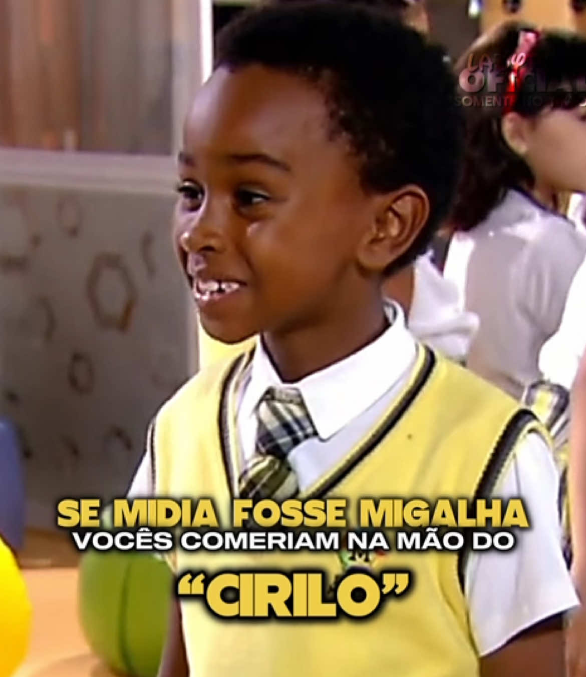 O Cirilo finalmente dando a volta por cima ( se mídia fosse migalha vocês comia na minha mão ) #cirilo #ciriloemariajoaquina #novelacarrossel #carrossel #carinhadeanjo #humor #novelasdosbt #sbt #meme #CapCut 