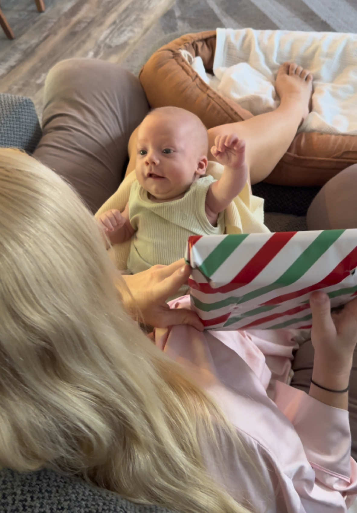 Rivahs first Christmas 🩵 The way he looks at me now, he really is the greatest gift & I feel so lucky to be his mama 😭  #babysfirstchristmas 