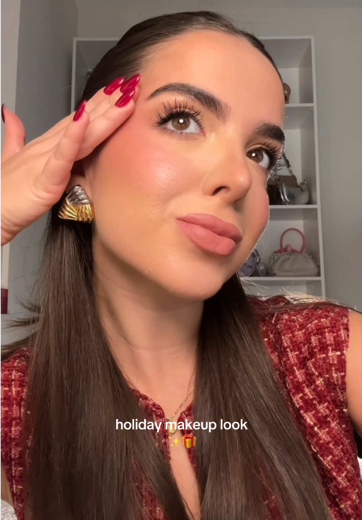 sencillo pero elegante 🤭🎁 #makeuptutorial #holidaymakeuplook #maquillajetutorial #elegantholidaylooks #maquillajeparafiestas #xmasmakeuplook #holidaymakeuptutorial #teamwork