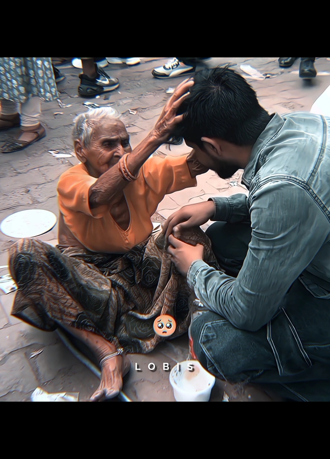 Fazendo o bem 🥺 #emocionante#respect#idosa#ajudando#tristeza#viral_video#fyyyyyyyyyyyyyyyy 