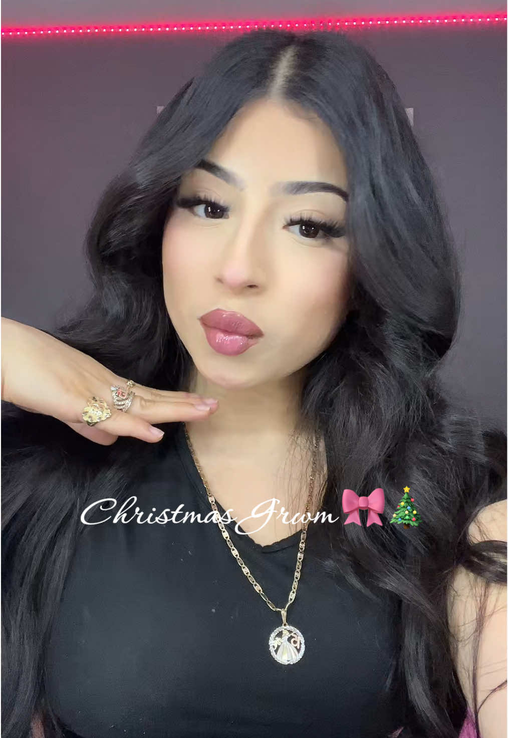 GRWM🎀 | Christmas Day🎄 merry christmas hunnies🫶🏻 #foryoupageofficiall #fyp #xyzbca #grwmroutine #fypシ゚viral #makeup #makeuptutorials #MakeupRoutine #makuphacks #getreadywithme #grwmmakeup #christmasgrwm #lipcombo #hairtutorial 