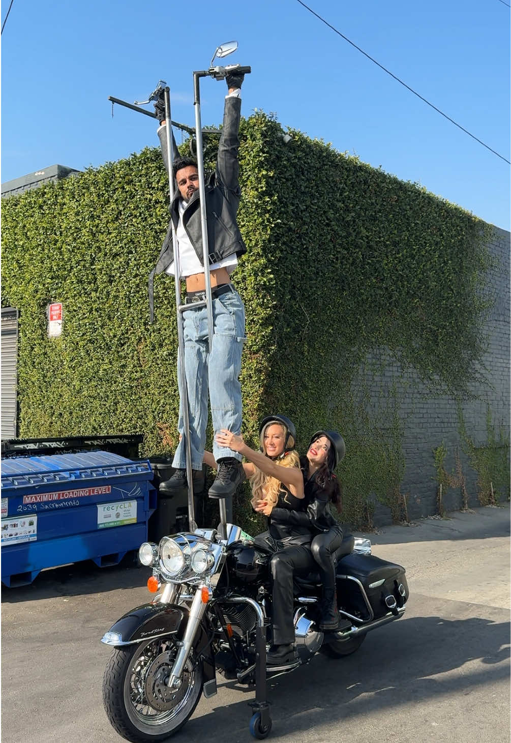 🏍️🙆‍♂️ @Anwar Jibawi @Tayray Texas 