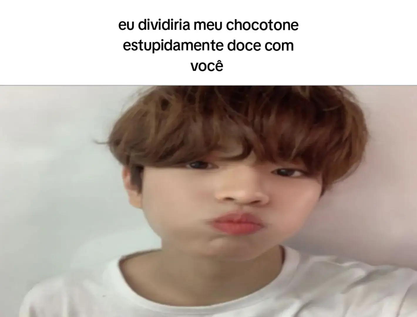 quem quer comer chocotone comigo? 😞 #fyyyyyyyyyyyyyyyyyyy #fyp #seungmin #straykids #merrychristmas #seungminedit #seungminstraykids #chocotone #christmas #dedicate #fallingstars #straykidsedit #dedication #vaiprafy #vaiprafycaramba 