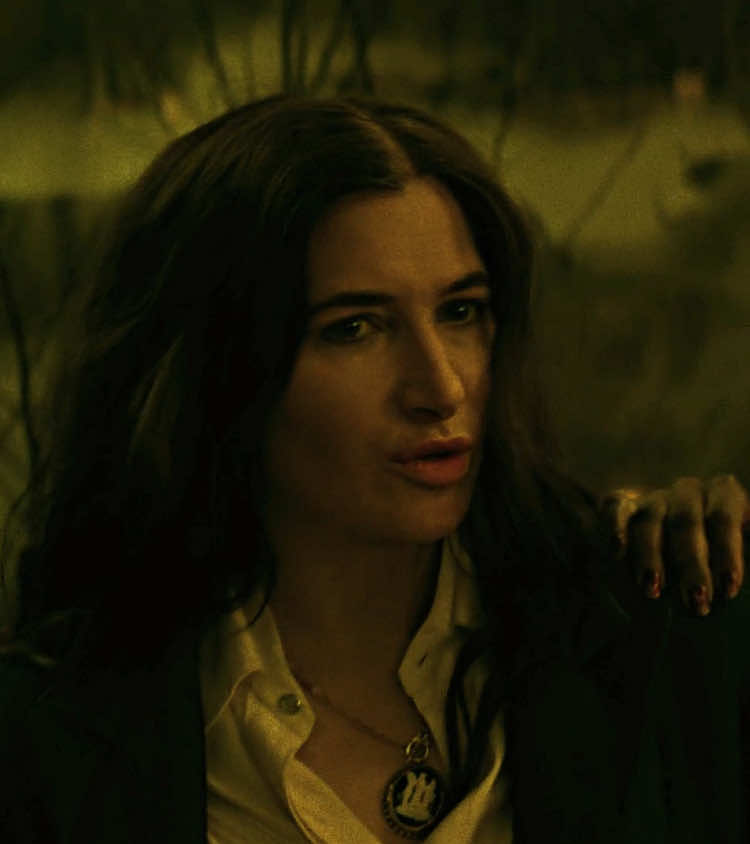 this scene. #kathrynhahn #kathrynhahnedit #agathaharkness #agathaharknessedit #marvelstudios #agathaallalong #agathario #olderwomen #sapphic #wlw #fypシ゚viral #xyzbca #aftereffects  ac: psychosturnz scp: juaneditzscp