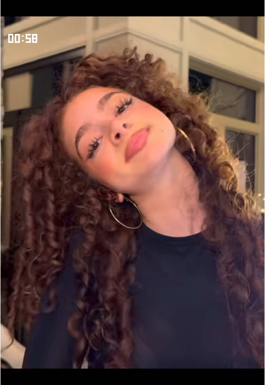 Stop wait a minute🫸🏽⌛️pls || Mia reposted ? @demitrakalogeras #kalogeras #sisters #demitra #sunday #eliana #fyp #viral #foryou #curlyhair #beauty #newvideo #1 #minute #pls #trend @sundaykalogeras @Eliana Kalogeras 