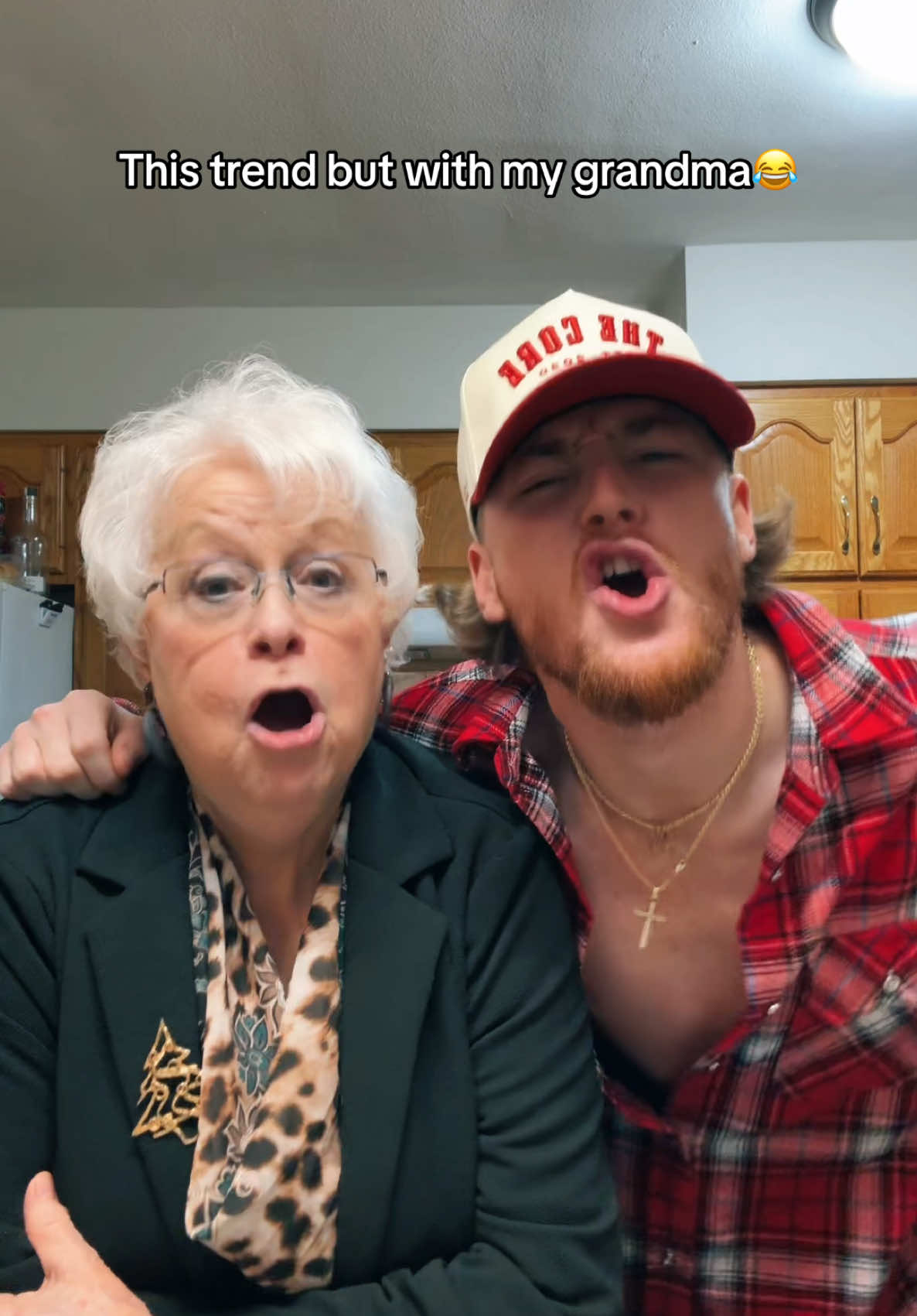 Hope this makes you laugh😂 MERRY CHRISTMAS YALL🎅❤️ #musictok #grandma 