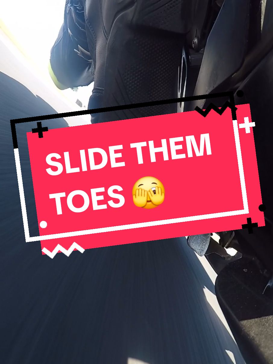 bye bye toe sliders #fyp #motorcycle #bikesoftiktok #bikelife #motorbike #motorbikesoftiktok #vibe #bikes 