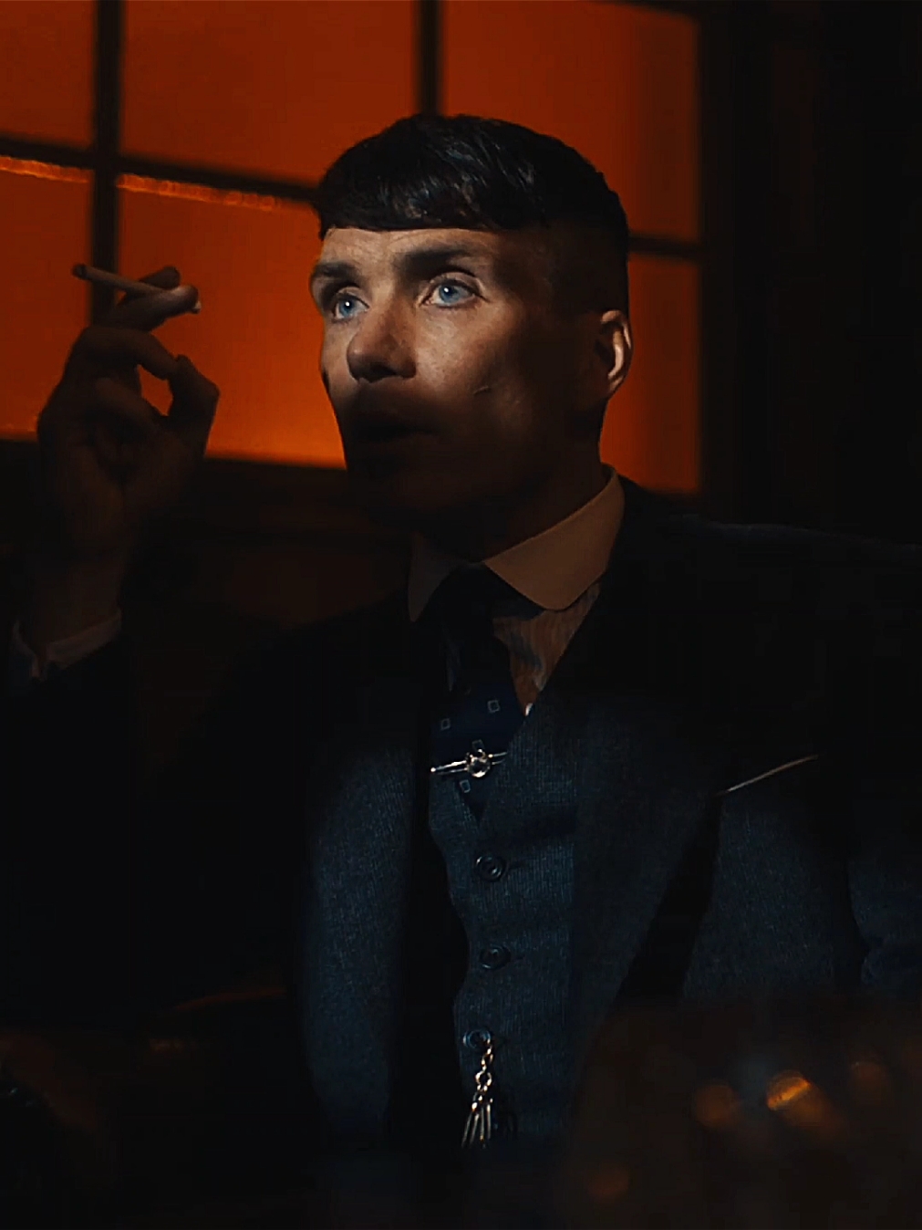 🗿🥃 #thomasshelby #peakyblinders #vibes #🗿🍷 #mafia 