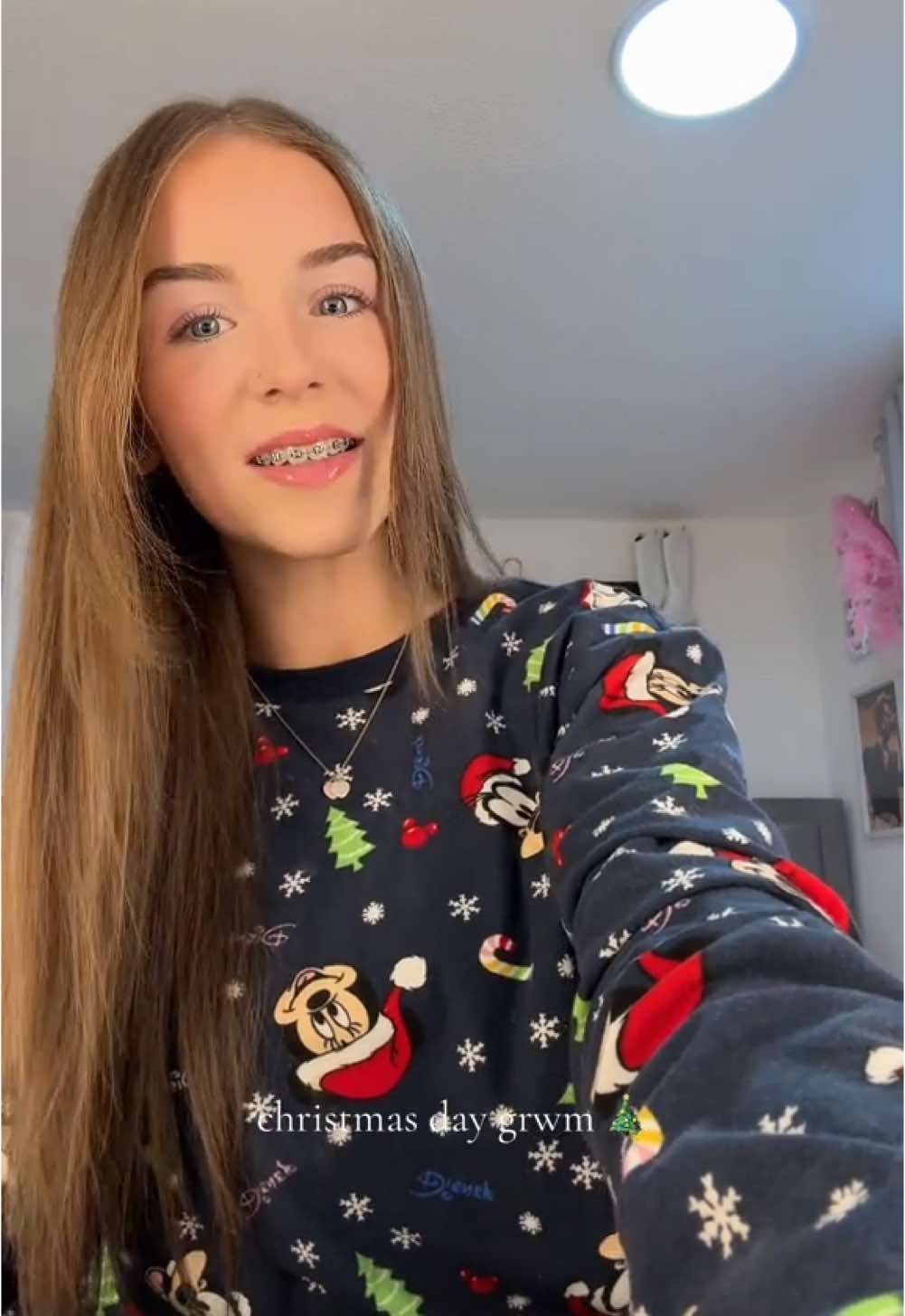 christmas!!!!! #xmas #xmaseve #harrypotter #christmas #christmaseve #dayinthelife #Vlog #midnight #streaks #influencerlife #influence #relate #relatable #views #posting #foru #foryoupagee #foryoupage #repost #follow 