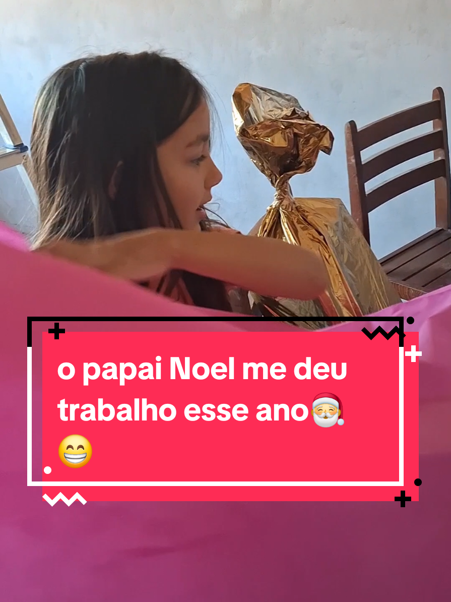 não é fácil trabalhar de papai Noel 🎅  #papainoel #natal #presente #familia 