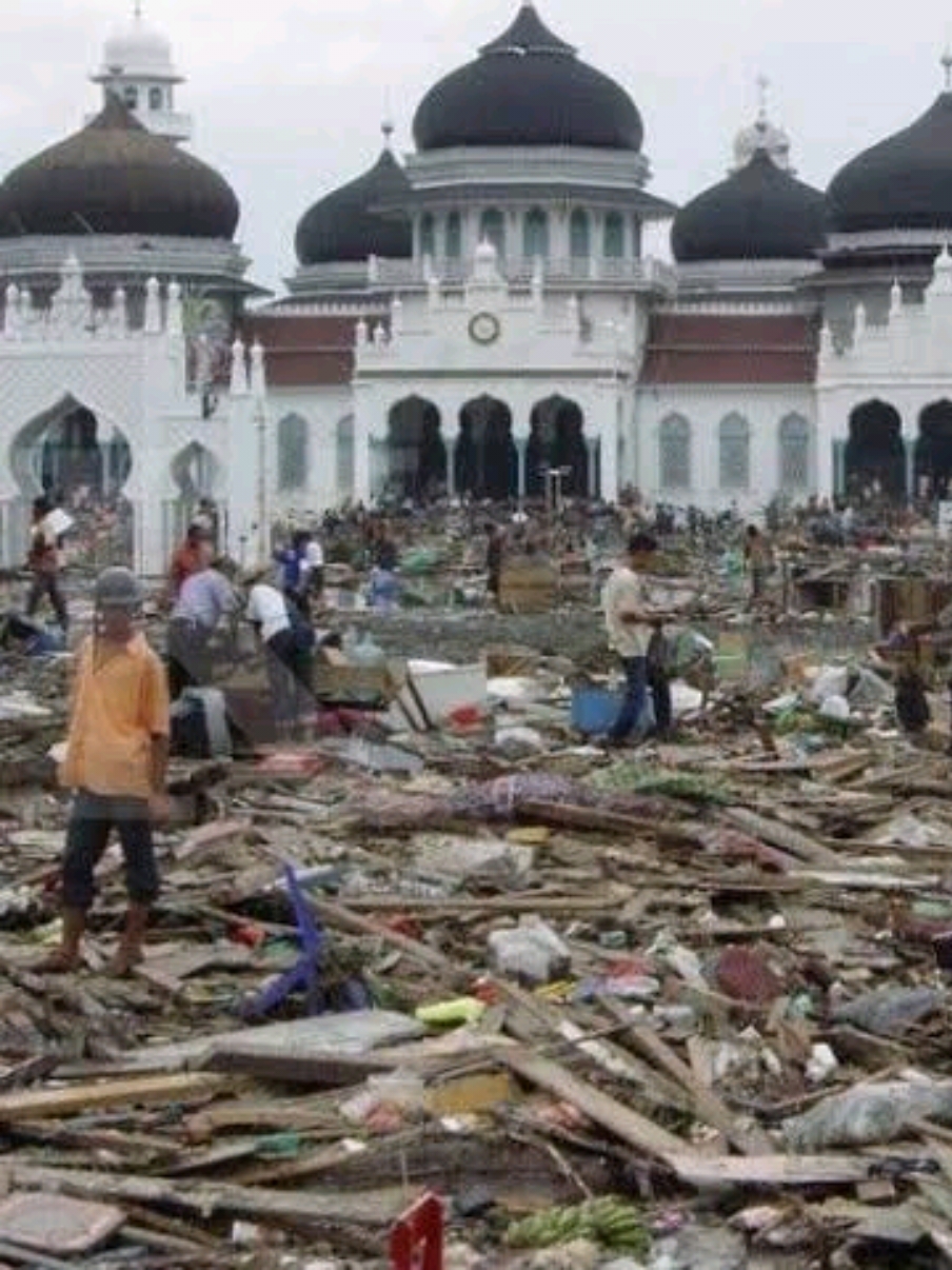 Mengenang 20 tahun gempa bumi dan tsunami Aceh 2024- pray for tsunami Aceh 26 desember 2024 #tsunami #tsunamiaceh2004 #aceh #sumate #indonesia #viral #fyyp #fyp 