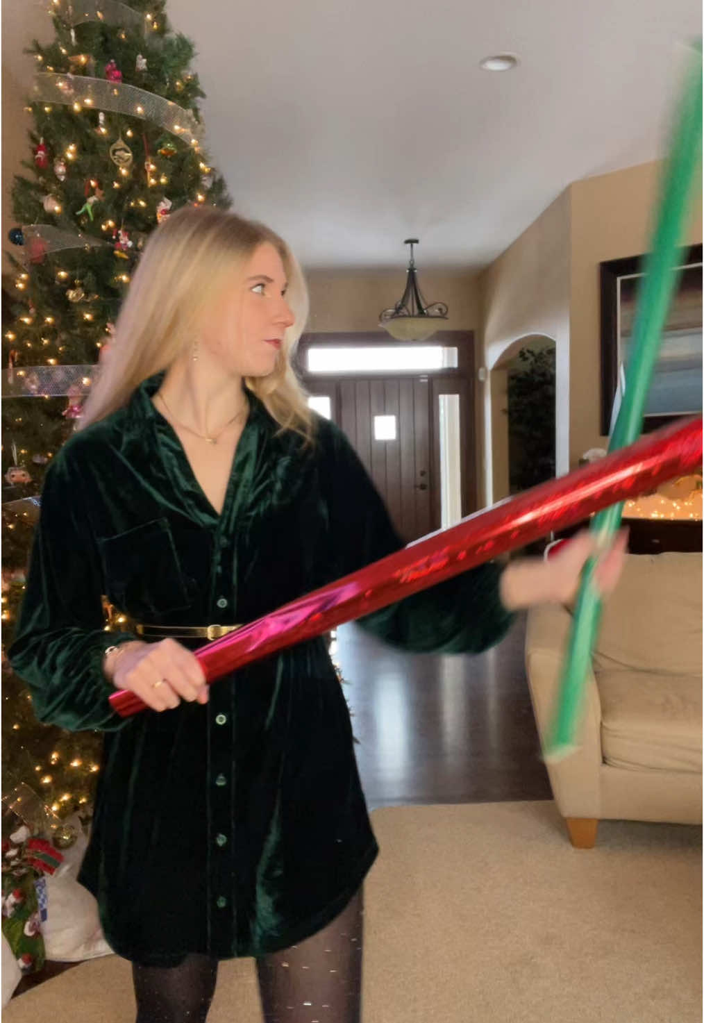 Star Wars fans on Christmas #starwars #lightsaber #christmas #lightsabers #lightsaberspinning 