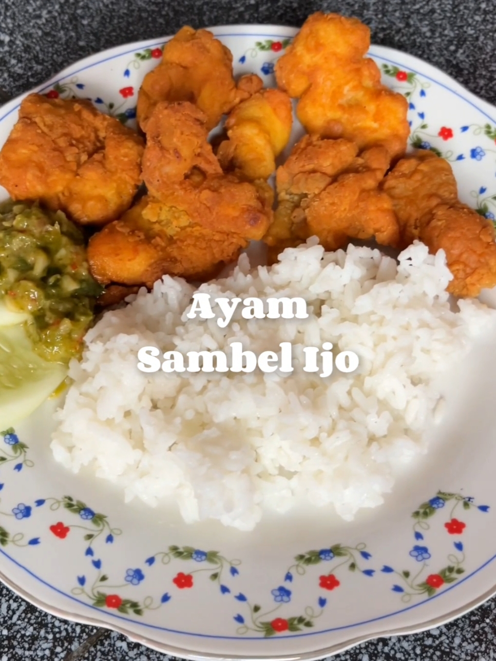 ayam sambel ijo spesial dimakan pas musim hujan gini😍 buruan recook, simple bgt! #fyp #cooking #ayamsambalijo #yummyfood #hujansore #makananviral #simplerecipe #fypシ #masakdirumah 