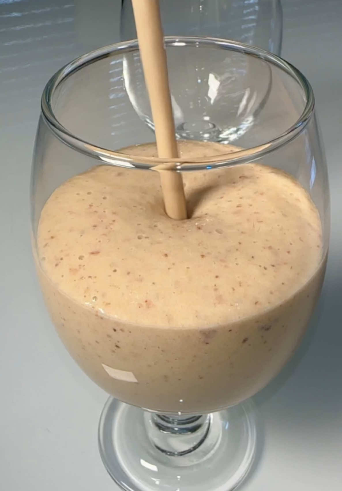 Healthy peanut butter smoothie for everyone #smoothie #Recipe #fyp #viralvideo #foru #foryourpage 