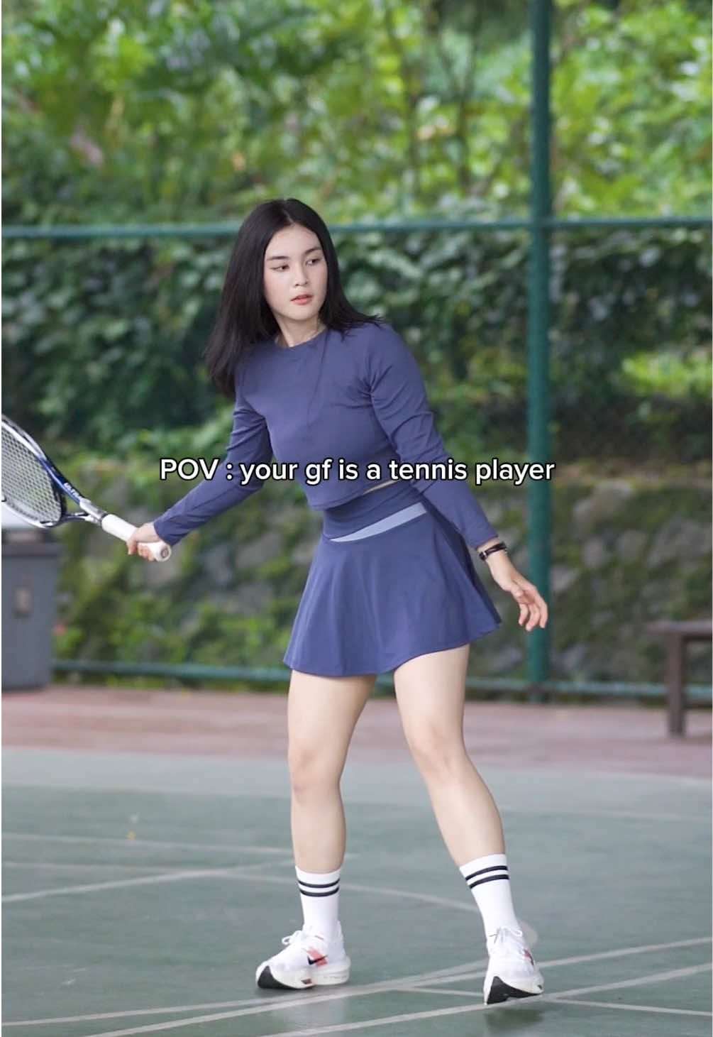 Masi belajar, tapi gaya aja dulu! 🎾😹✨ - - #tennis #tennistiktok #tennisoutfit #fyp  #tennisdetable #tennisvideo #sports 