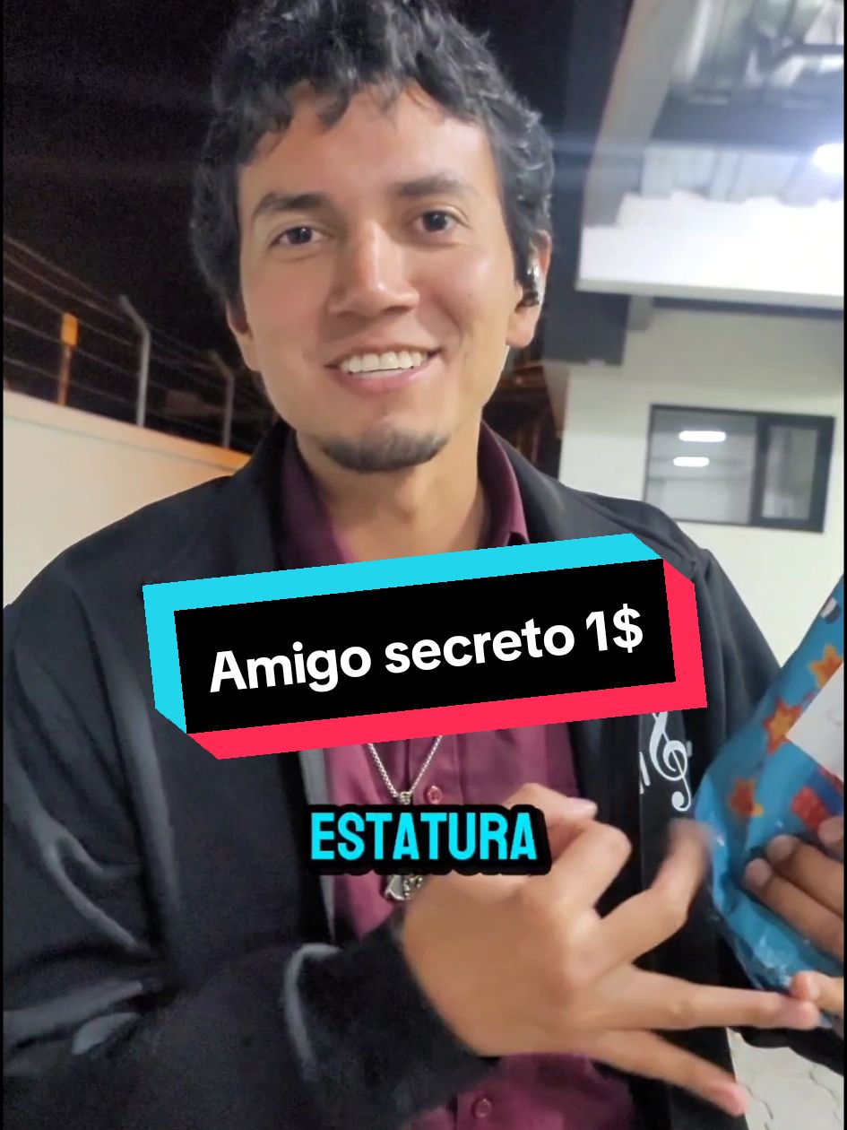 Amigo secreto 1$ con el Trío Chulla Vida #navidad #amigosecreto #amigosecreto1dolar #triochullavida #musicos #doc3v 