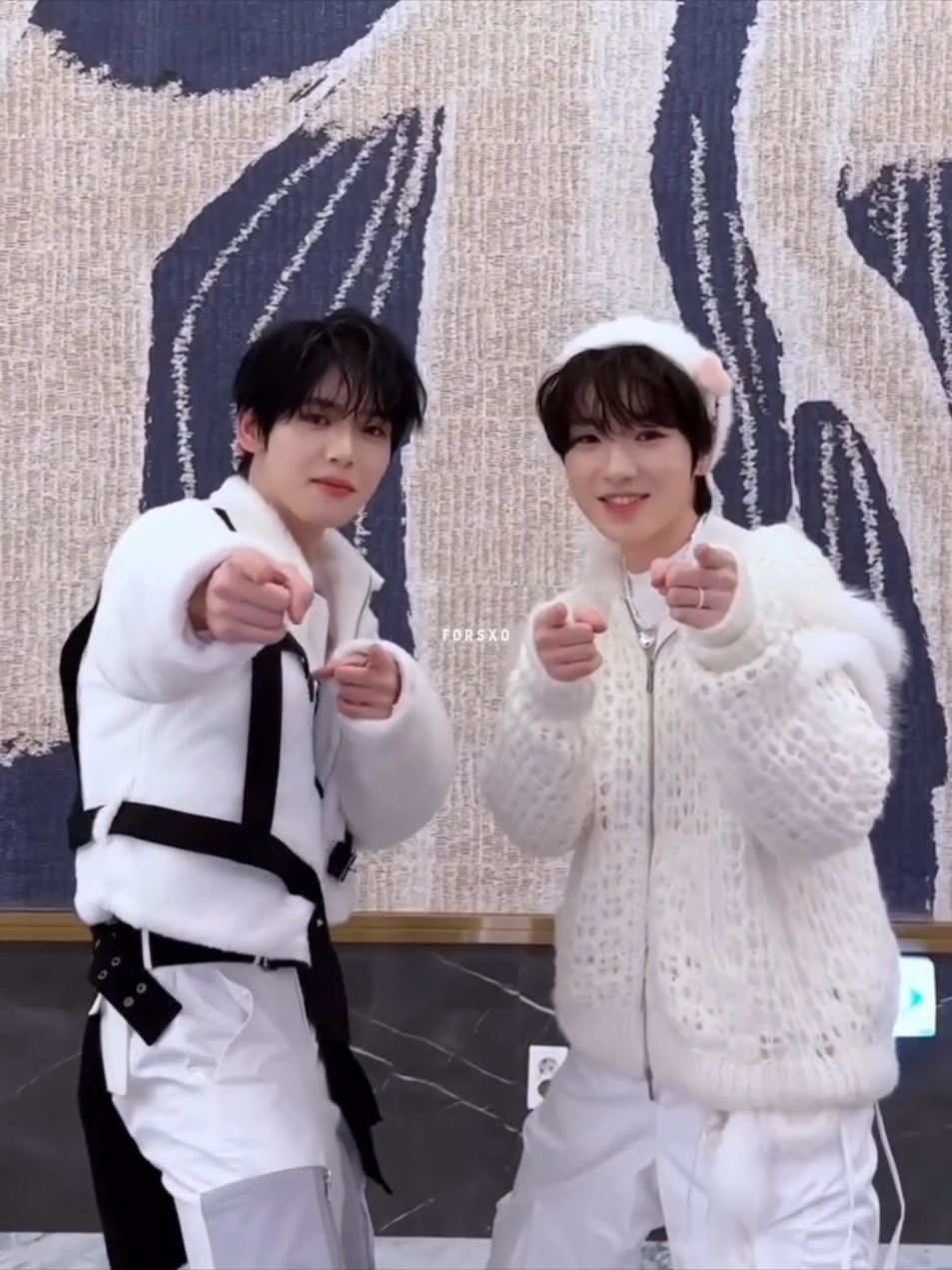 Lucu banget akhirnya sakucil yucil jadi bestie😣💗 makasih sbs gayo daejeon udah satuin 2 maknae gemes ini🫶🏼 #sakuya #yujin #nctwish #zerobaseone #xybca #fypシ 