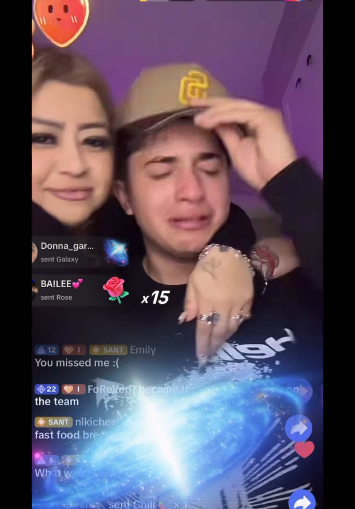 Santos crying live at Ashley’s apartment after police pulled up #fyp #fypシ #fypシ゚viral #ashleytrevino #santos #crying #cops #ennistx #ashtrevino 