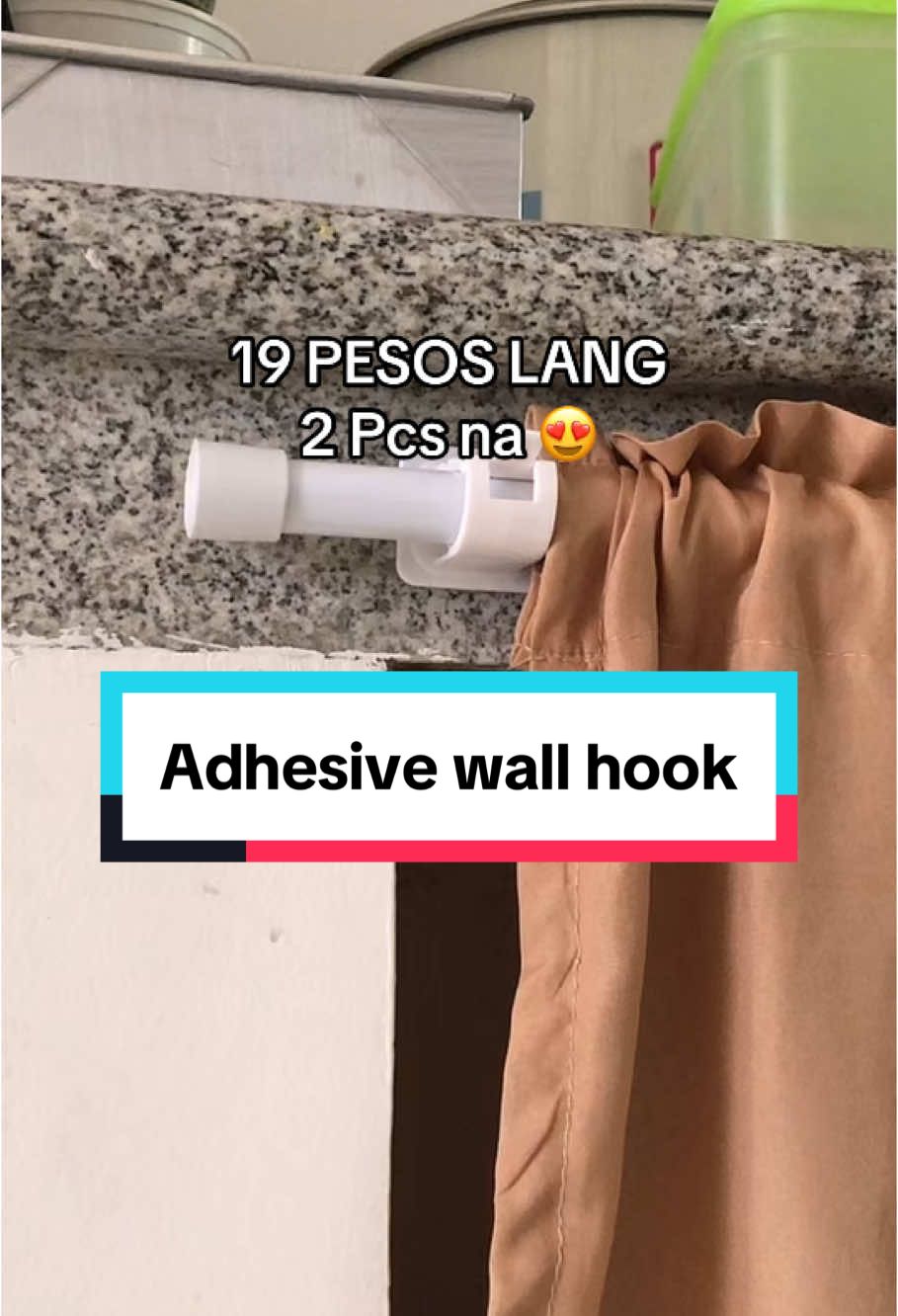 Grabe! 19 pesos nalang, may adhesive wall hook ka na. No hassle sa pagbutas ng pader. 😍 #adhesive #window #curtain #kitchenfinds #hook #fyp 