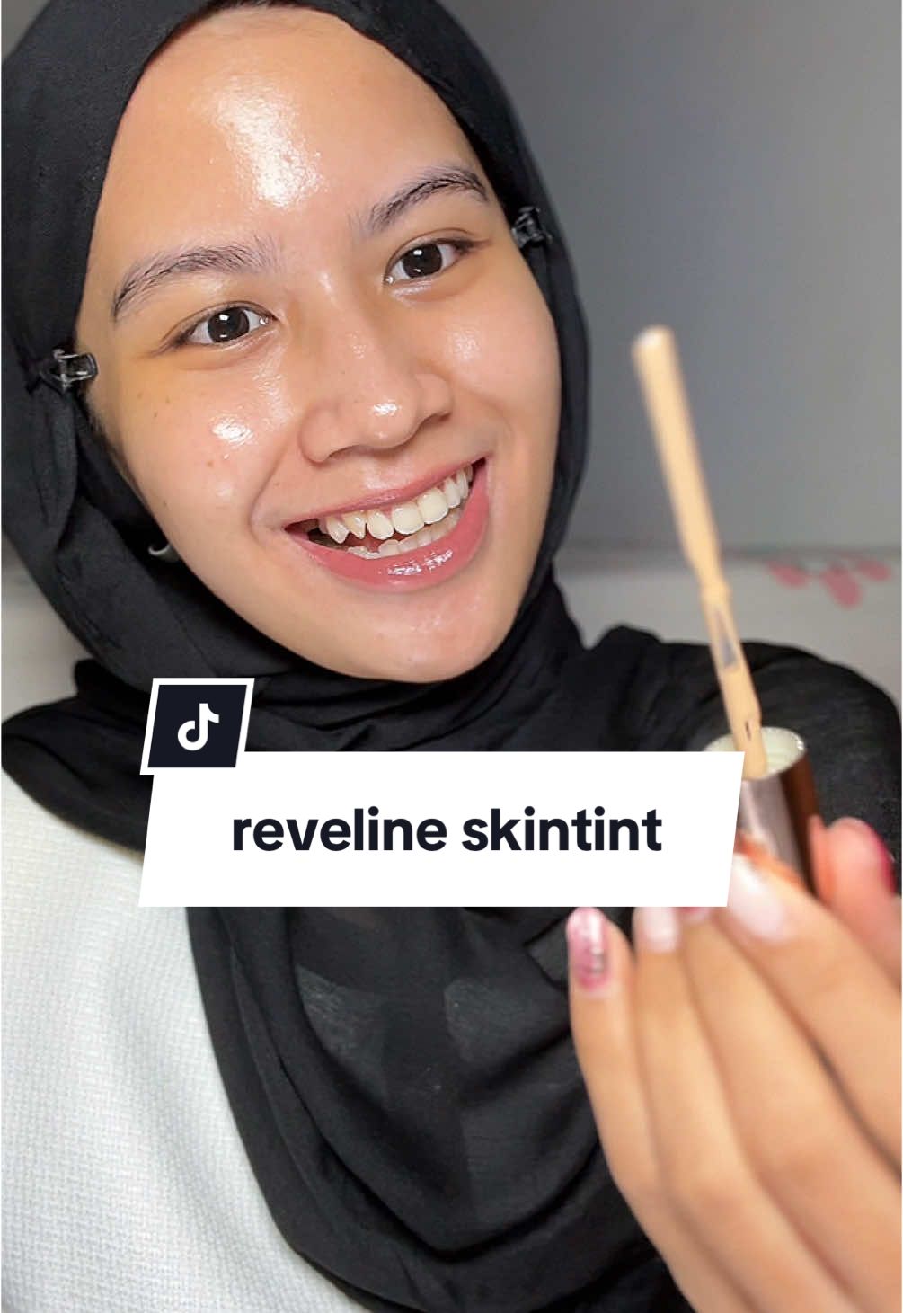 canggih bener produk lokal 2024 👀 yang baru dari reveline nih, pls we need bigger size 🥹🫵🏻💯 #revelineskintint #revelinesecondskin #skintint #localskintint #skintintreview 