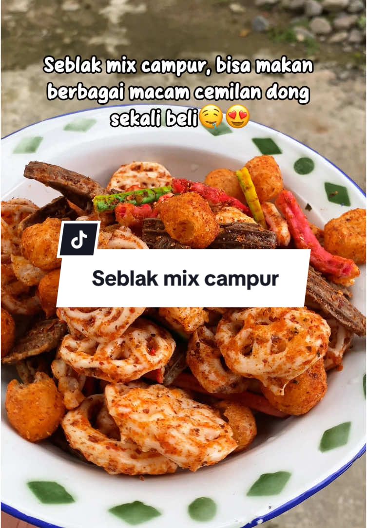 Seblak mix campur 🤤😍  #seblakviral #seblakcampur #seblakkering #seblakkeringcampur #seblakviral #cemilan #cemilanviral #fyp #trending 